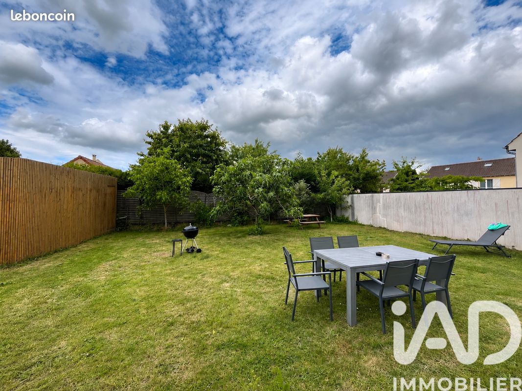Maison 7 pièces 216 m² · à Belloy-en-France · 216 m² · 618 000 €