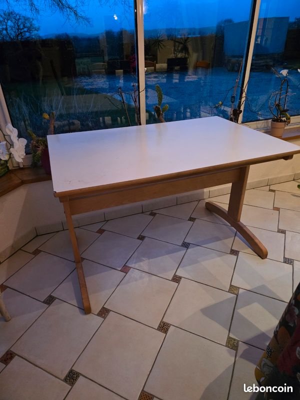 Table (image 1)