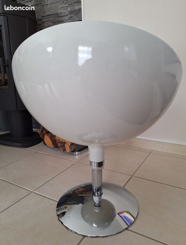Fauteuil style oeuf (image 2)