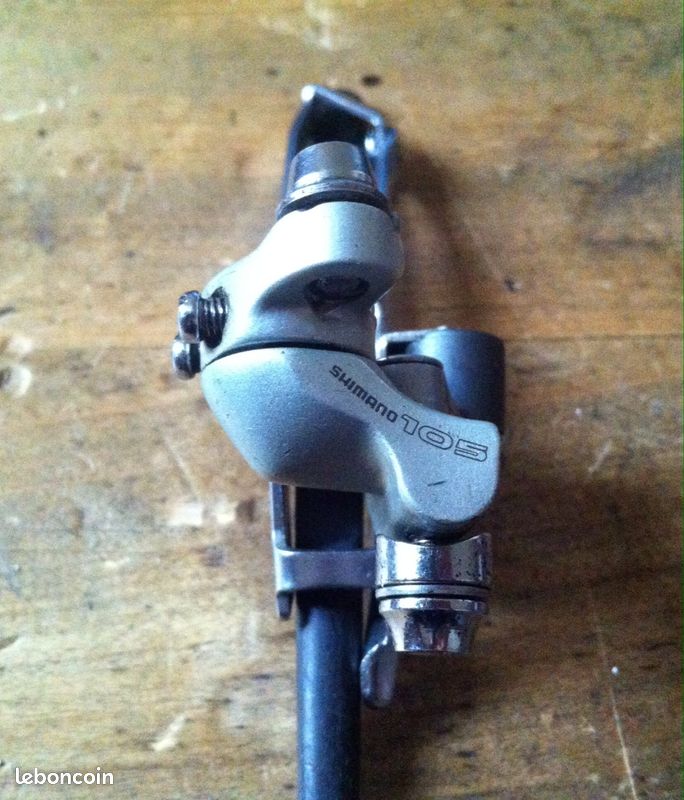 Dérailleur Avant Shimano 105 (modèle 1056) - Brasé, Gris - 6/7/8 Vitesses
