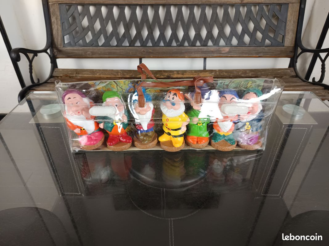 Collection de 7 Anciennes Figurines - Pouet Les 7 Nains Disney (image 2)