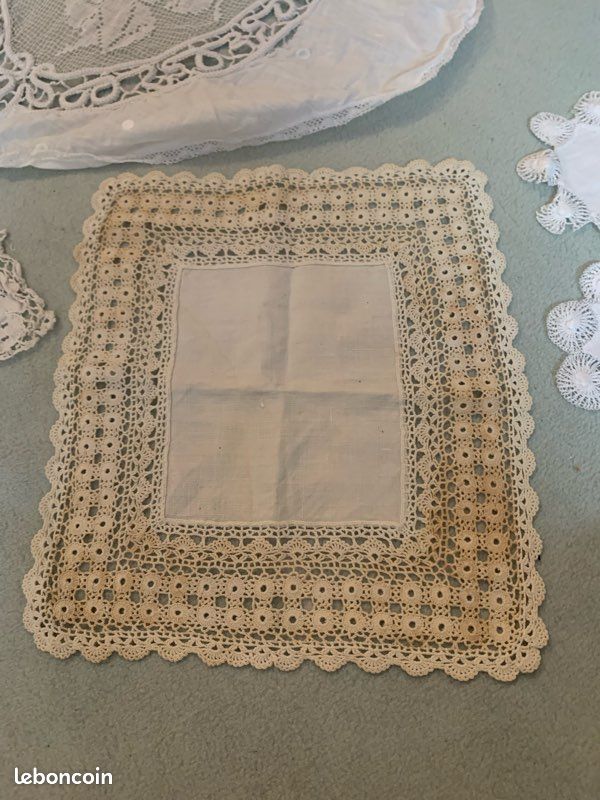 Lot de napperons anciens en dentelle (7) (image 5)