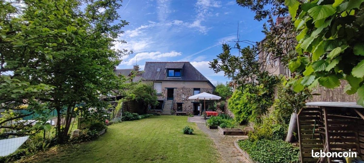 Maison 8 pièces 192 m² · à Fougères · 192 m² · 332 672 €