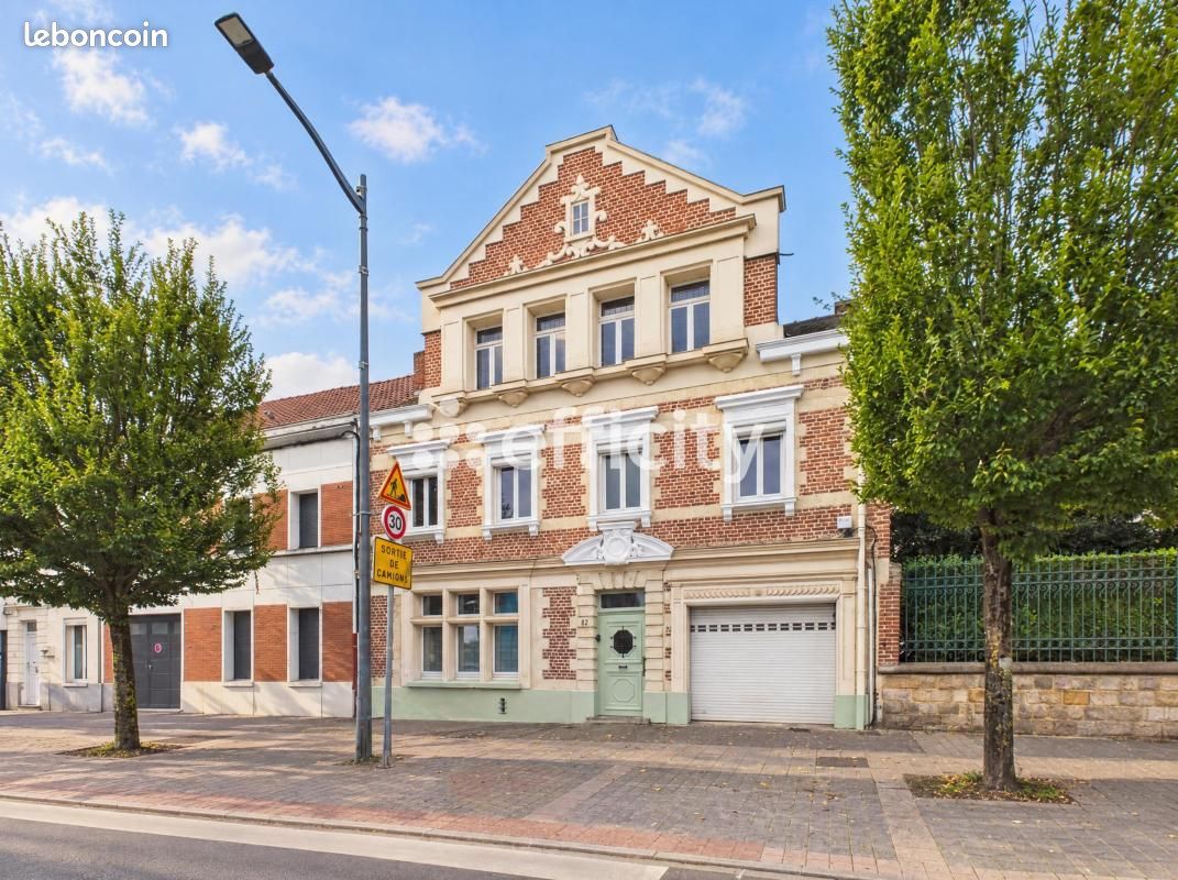 Maison 8 pièces 256 m² · à Anzin · 256 m² · 439 000 €
