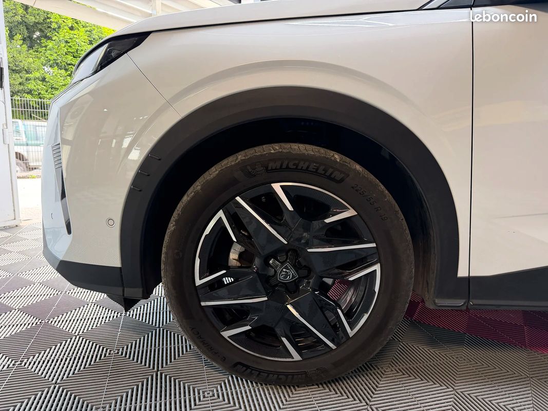 Peugeot 3008 III Hybrid 136 Allure (image 9)