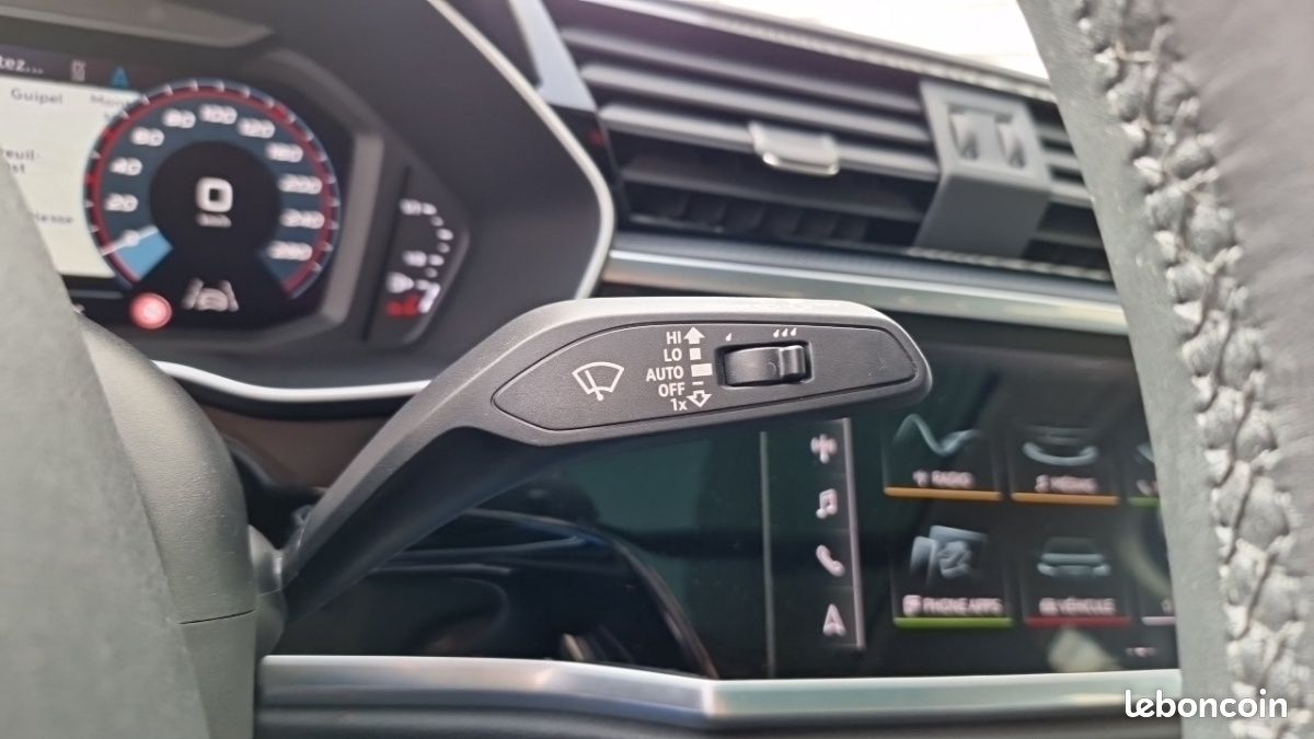 Audi Q3 35 TFSI 150 CH S tronic 7 BUSINESS LINE (image 24)