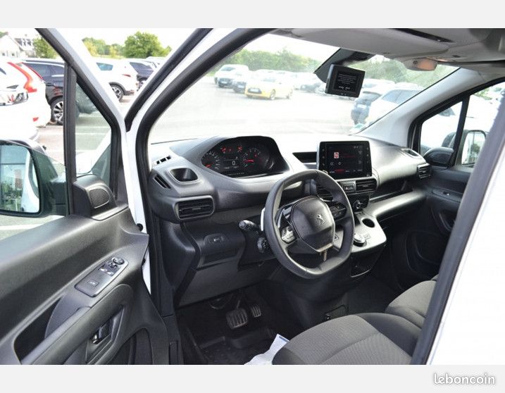 Peugeot PARTNER STANDARD 1000KG BLUEHDI 130CH S&S PREMIUM EAT8 (image 6)