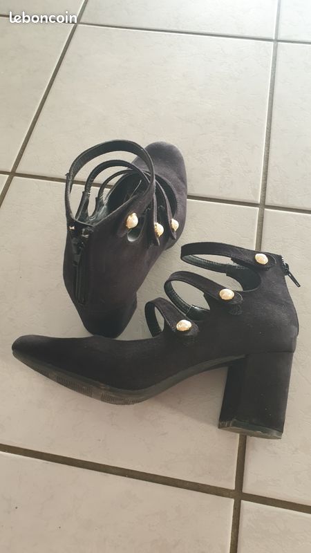 Chaussures noires (image 1)