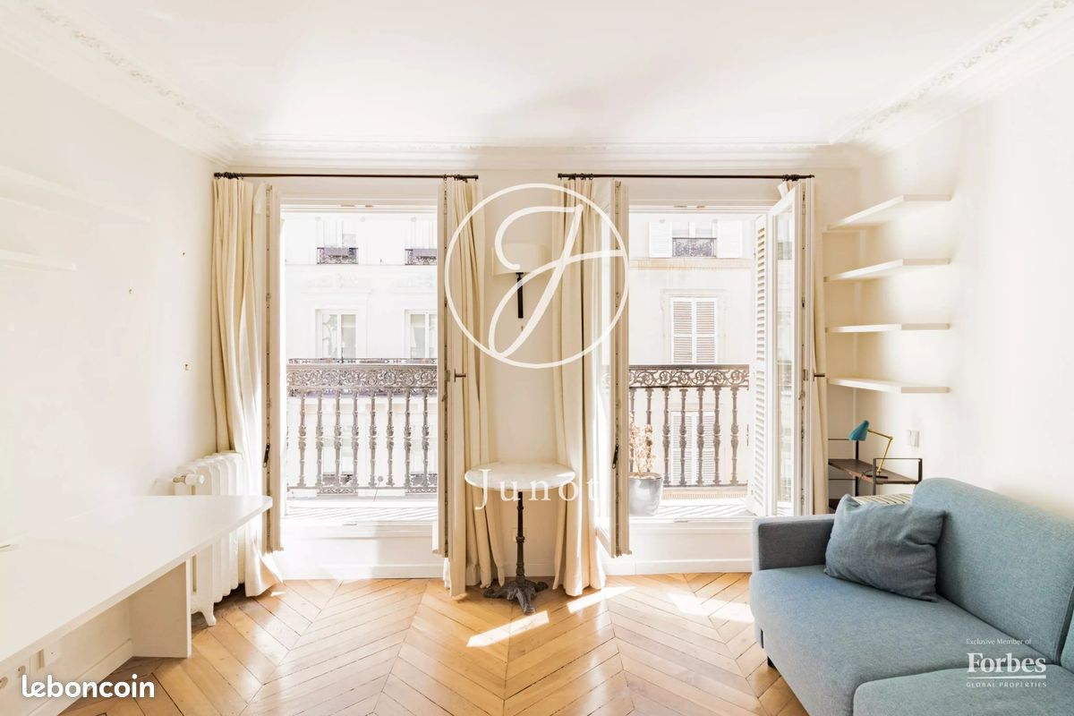 Appartement 1 pièce 17 m² · à Paris · 17 m² · 340 000 €