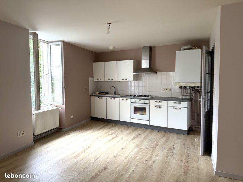 Appartement 3 pièces 80 m² · à Lons-le-Saunier · 79,7 m² · 120 000 €