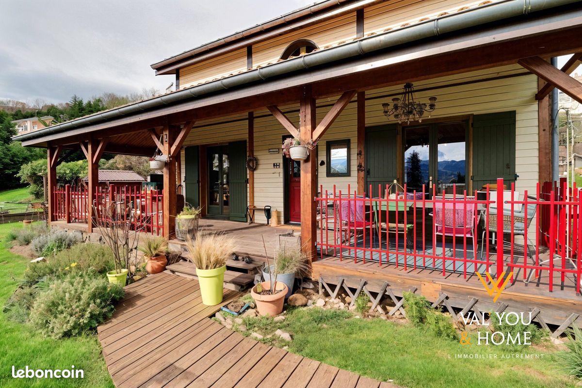 Maison 4 pièces 117 m² · à Saint-Chamond · 117 m² · 329 000 €