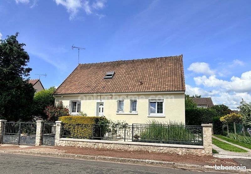 Maison 6 pièces 136 m² · à Nangis · 136 m² · 278 000 €