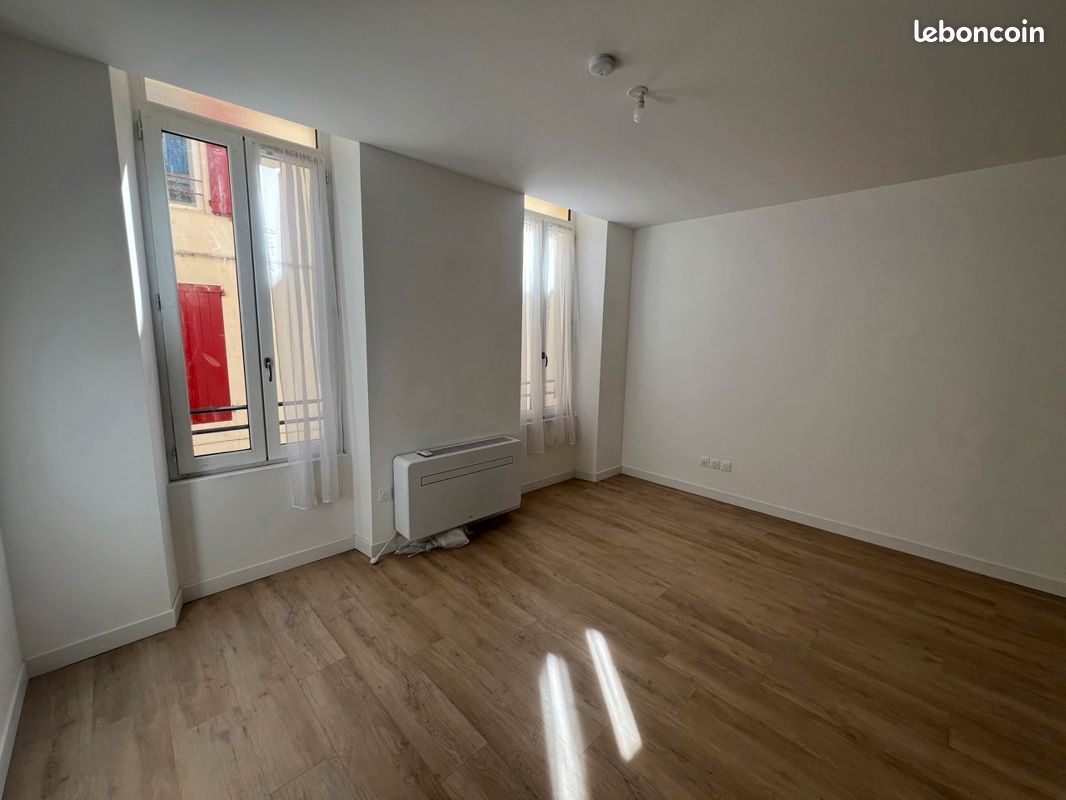 Appartement 1 pièce 35 m² · à Trets · 35 m² · 545 €