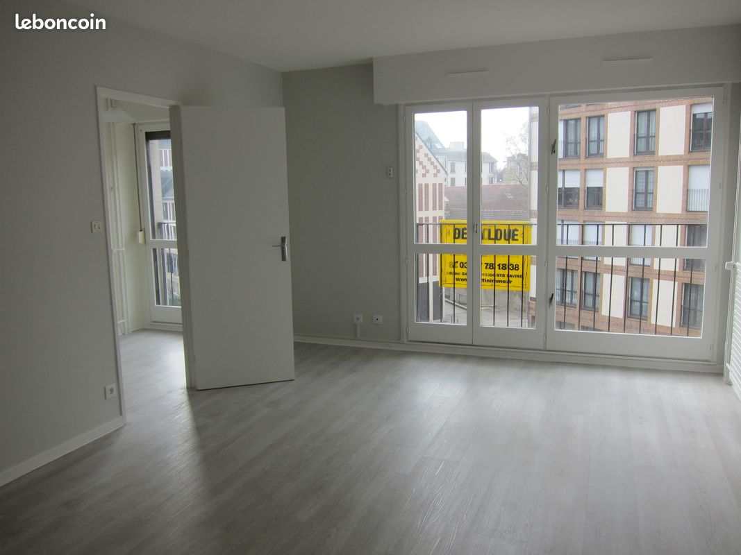 Appartement 1 pièce 36 m² · à Troyes · 36 m² · 513 €