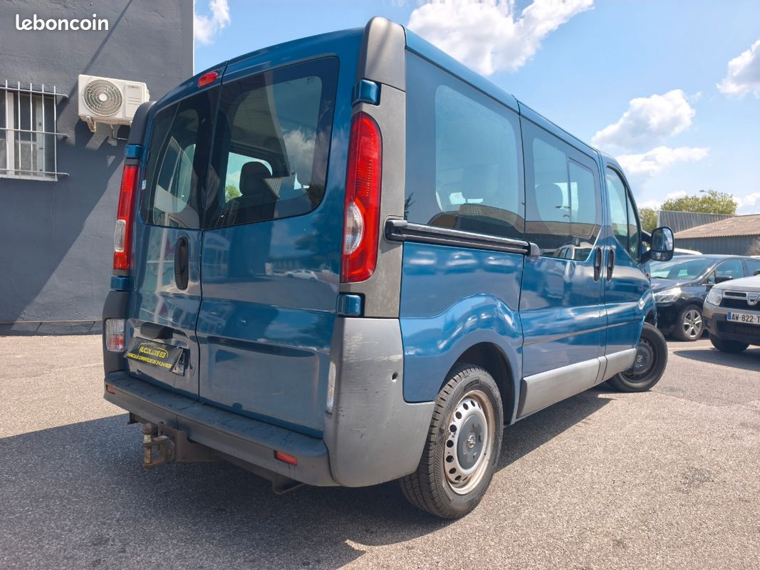Opel vivaro diesel 115 cv 9 places ct ok (image 5)