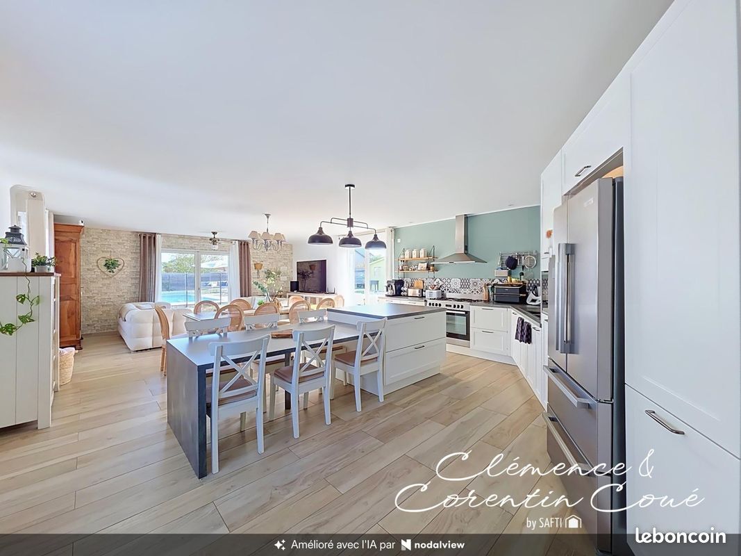 Maison 8 pièces 210 m² · à Candé · 210 m² · 345 000 €