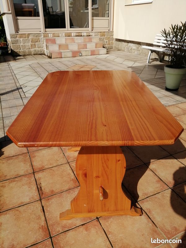 Table en bois (image 3)