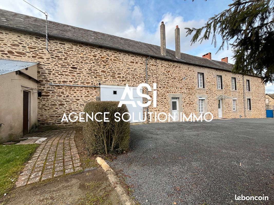 Maison 8 pièces 217 m² · à Averton · 217 m² · 107 000 €