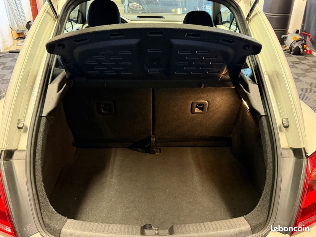 Volkswagen coccinelle 1.6 tdi 105 ch radar de recul avant et arriere (image 11)