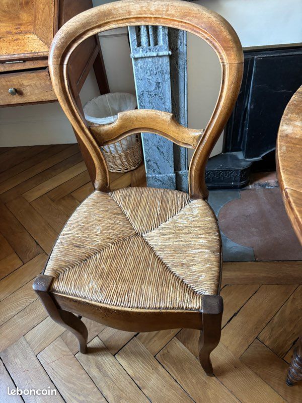 Table à volets diam 110 en noyer + 2 chaises en noyer (image 8)