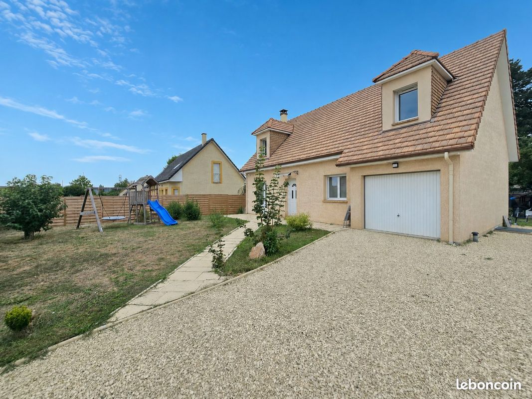 Maison 5 pièces 119 m² · au Val d'Hazey · 119 m² · 284 000 €