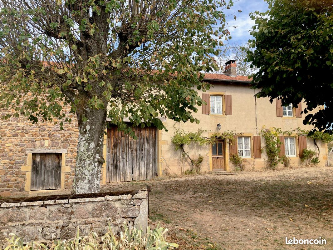 Maison 5 pièces 115 m² · à Tancon · 115 m² · 140 000 €