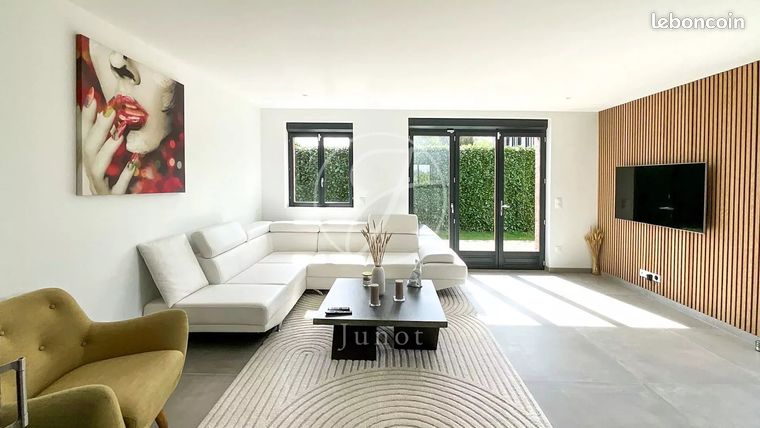 Maison 6 pièces 156 m²