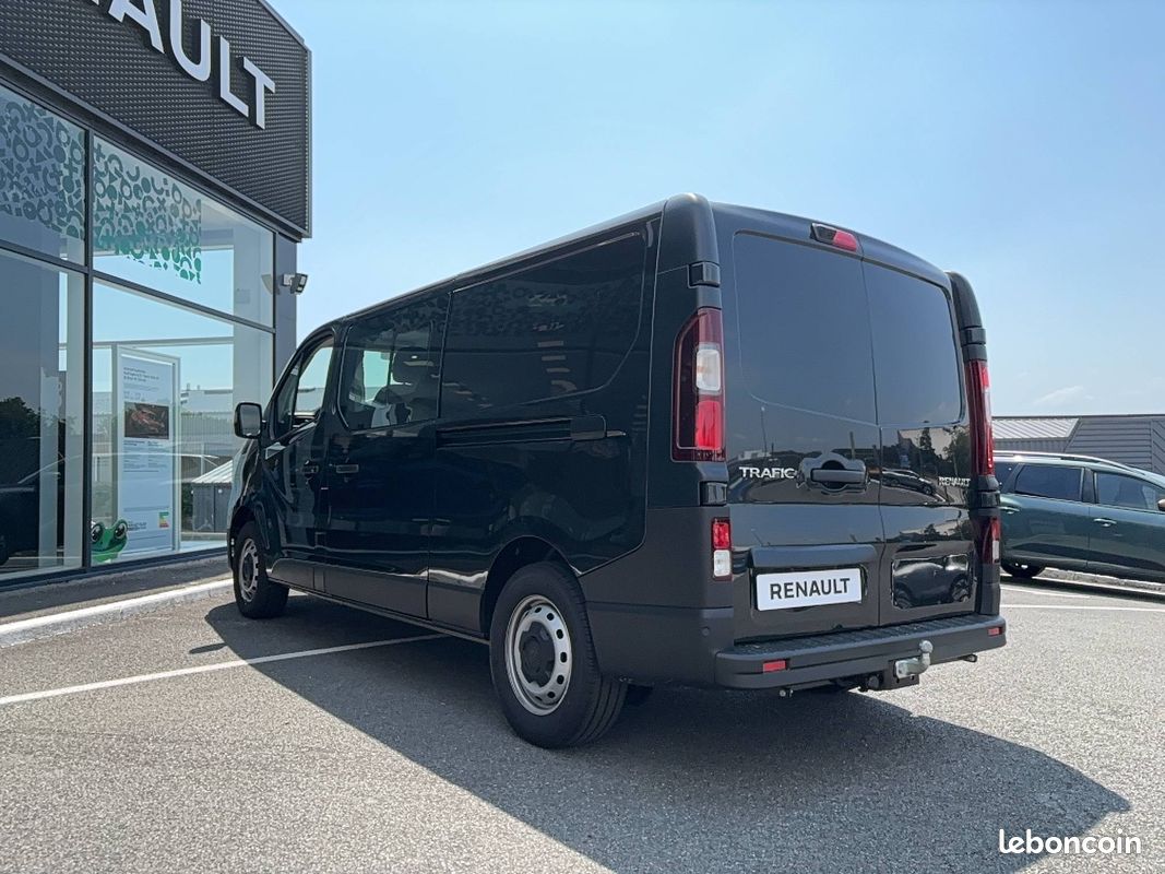 Renault trafic ca blue dci 170 l2h1 3t auto advance (image 3)