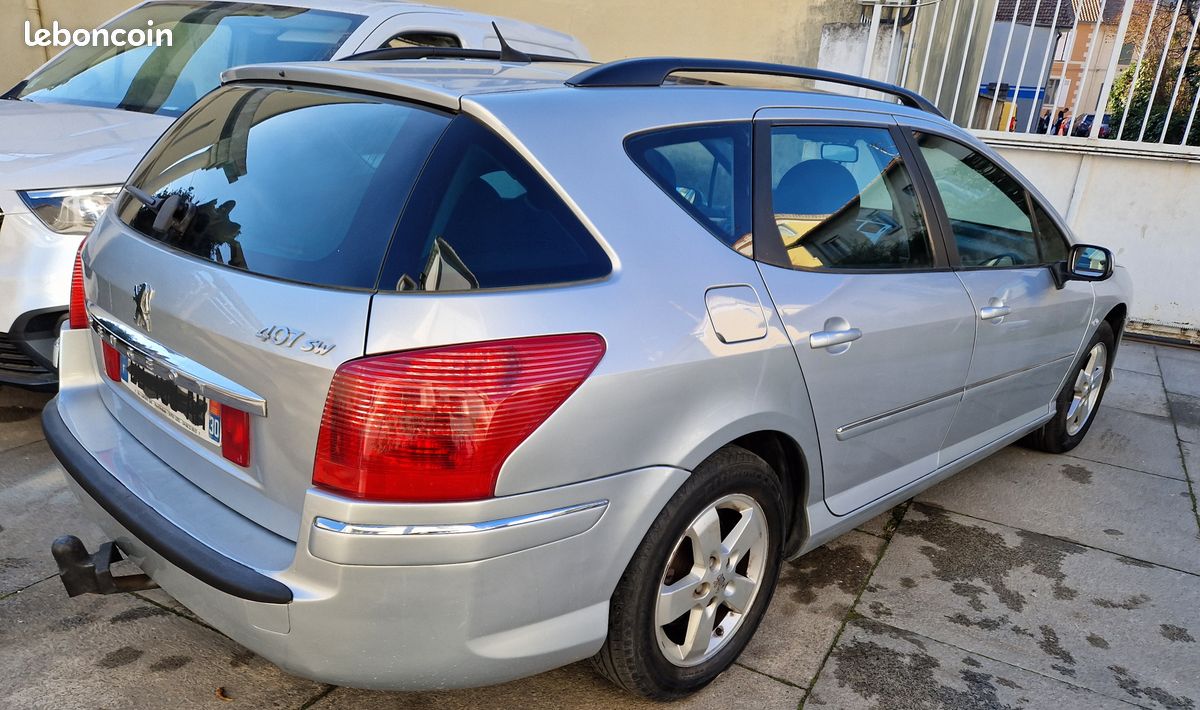 Autoradio d'origine PEUGEOT 407 PHASE 1 BREAK Diesel