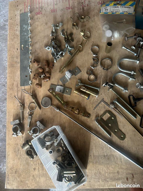 Lot quincaillerie (image 4)