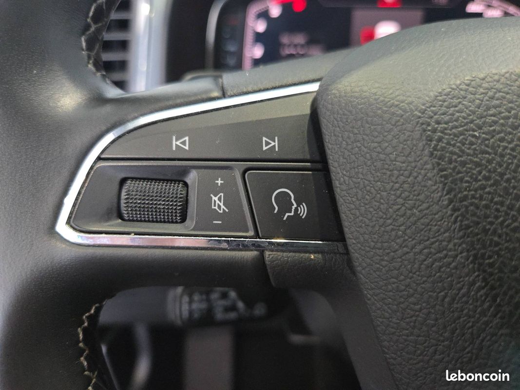 SEAT Ateca 1.6 TDI 115 ch Start/Stop Ecomotive DSG7 Urban Advanced (image 18)