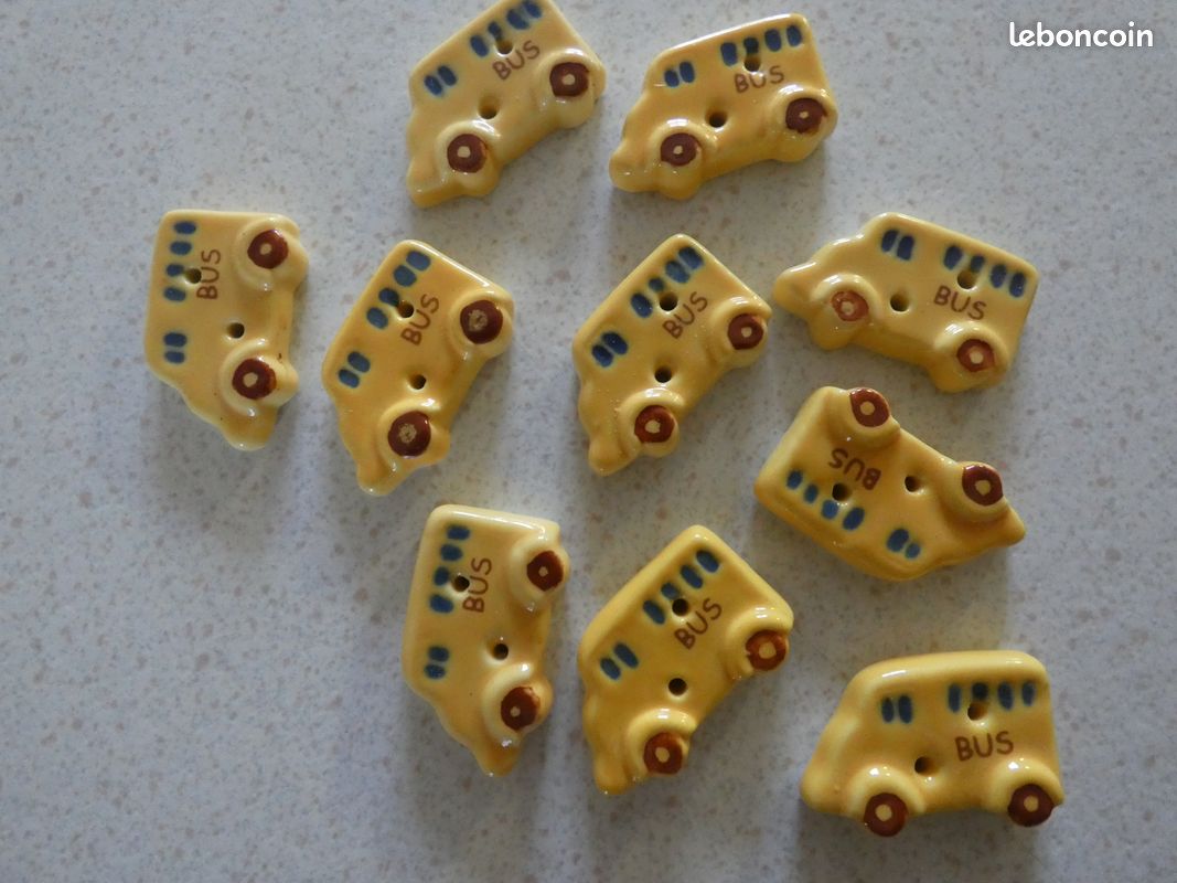 Boutons de couture "Bus jaunes" (image 1)