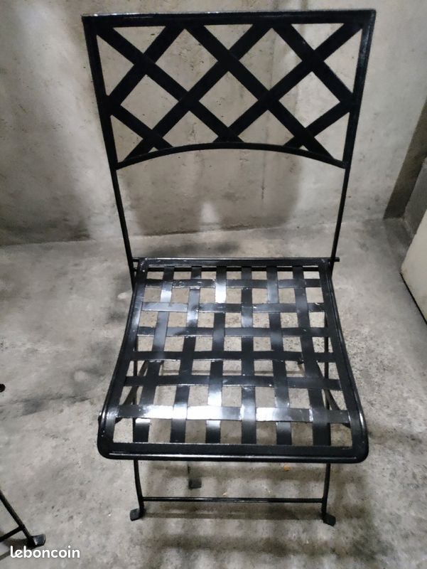 Chaise en fer (image 2)