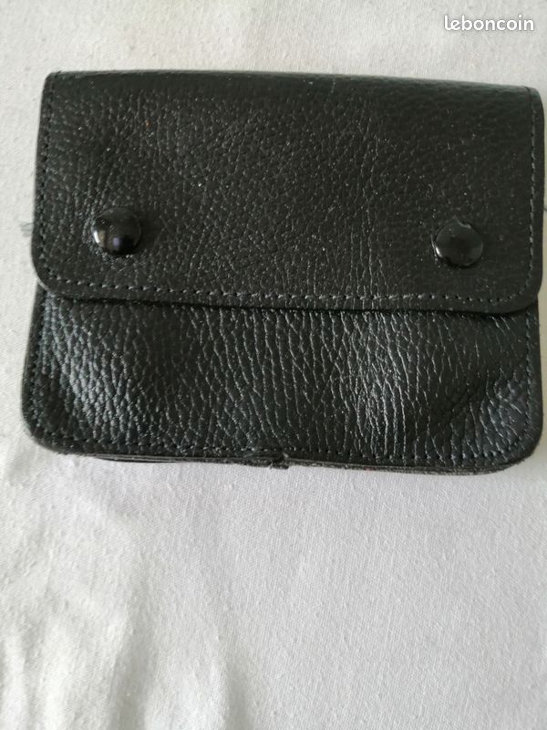 Pochette de voyage (image 1)