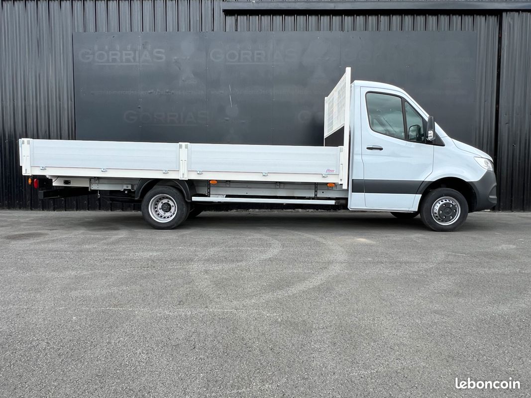 Sprinter plateau ridelles (image 2)