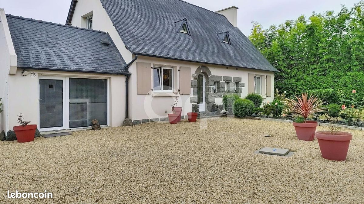 Maison 5 pièces 165 m² · à Plougourvest · 165 m² · 316 500 €