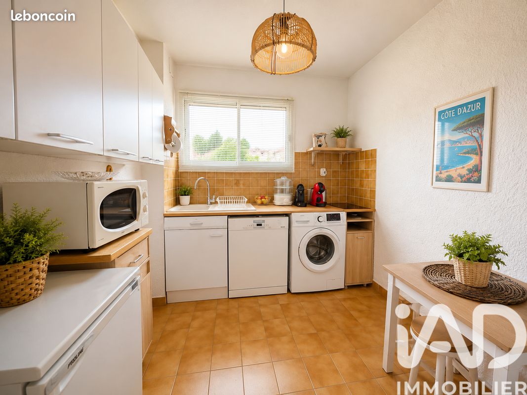 Appartement 4 pièces 80 m² · à Sanary-sur-Mer · 80 m² · 365 000 €