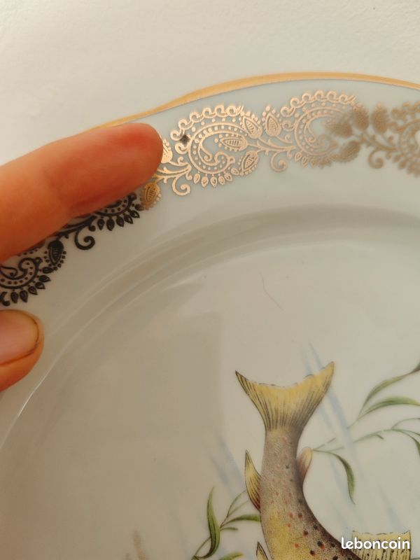 Lot 10 assiettes à poisson vintage Porcelaine Française PF bord doré – motifs variés (image 8)