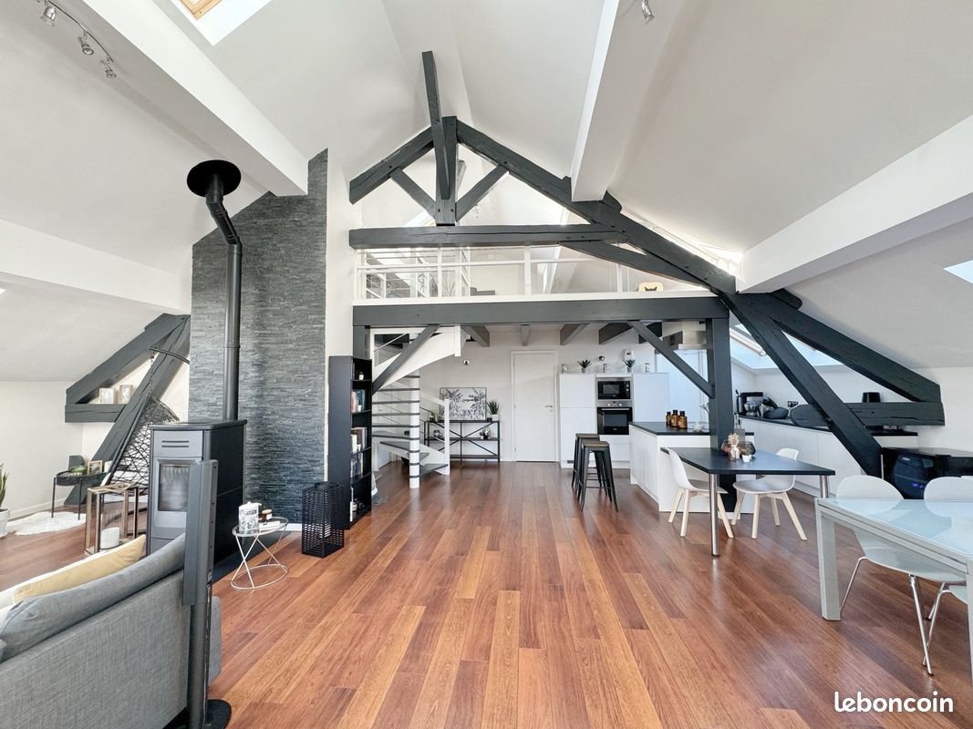Appartement 3 pièces 91 m² · à Cessy · 91 m² · 595 000 €