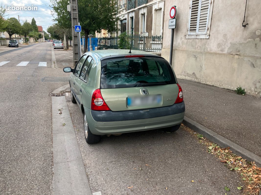 Clio 1.6 16v 110 ch privilege (image 3)