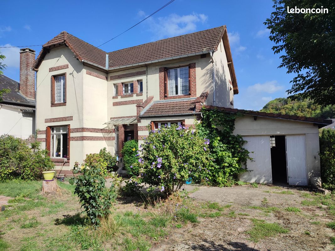 Maison 6 pièces 110 m² · à Saint-Léger-du-Bourg-Denis · 110 m² · 200 000 €