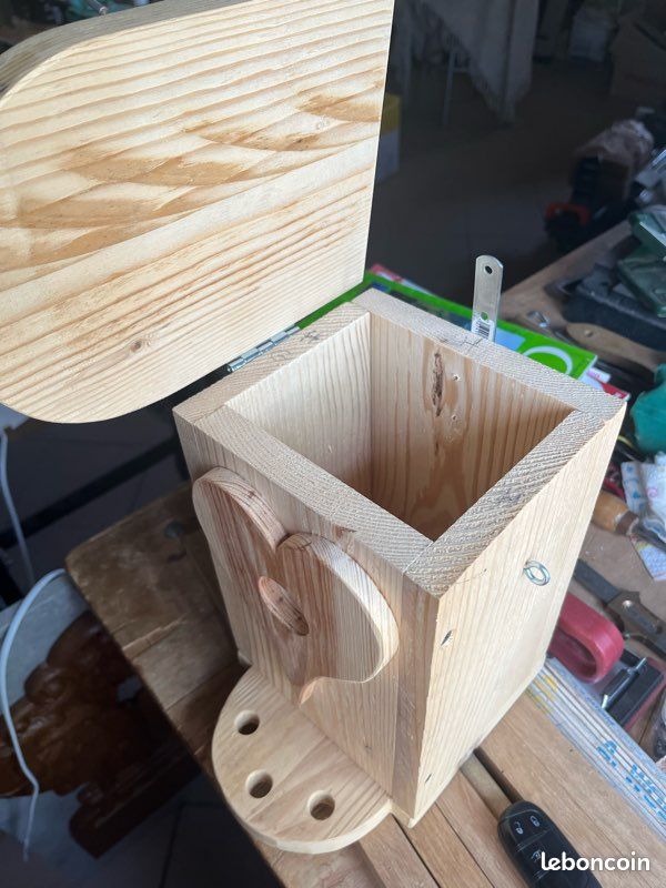 Maison à oiseaux artisanale (image 3)