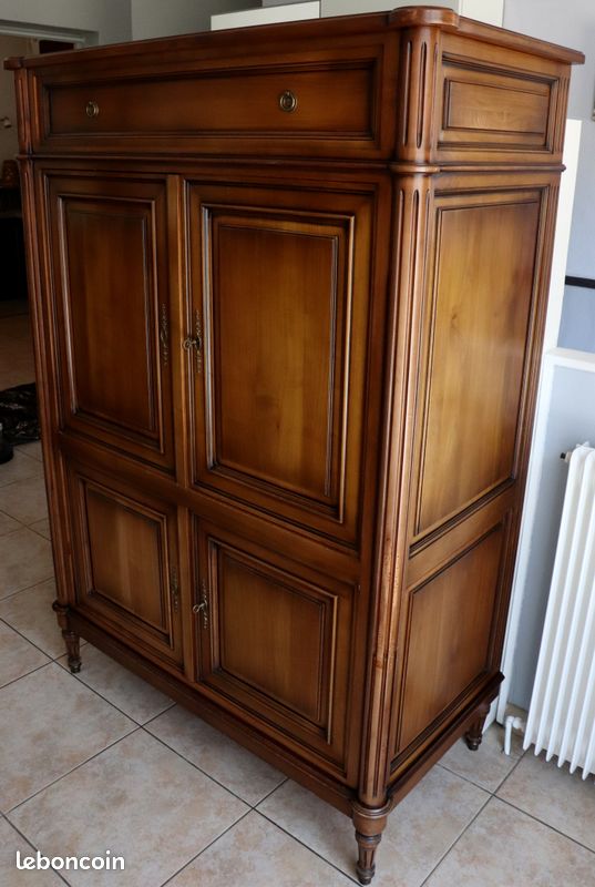 Très beau meuble de rangement en merisier massif style Louis XVI (image 4)