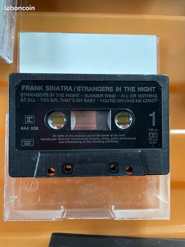 Cassette Franck Sinatra Strangers in the night 1967 (image 3)