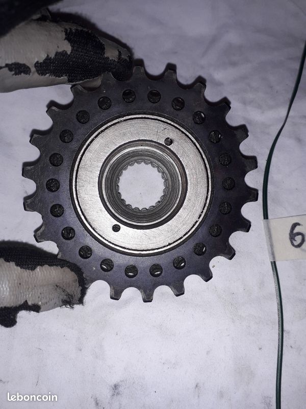 Roue Libre ATOM 13-14-16-18-20-22 Dents - Pour Vélo - État Neuf Avec Défaut Mineur