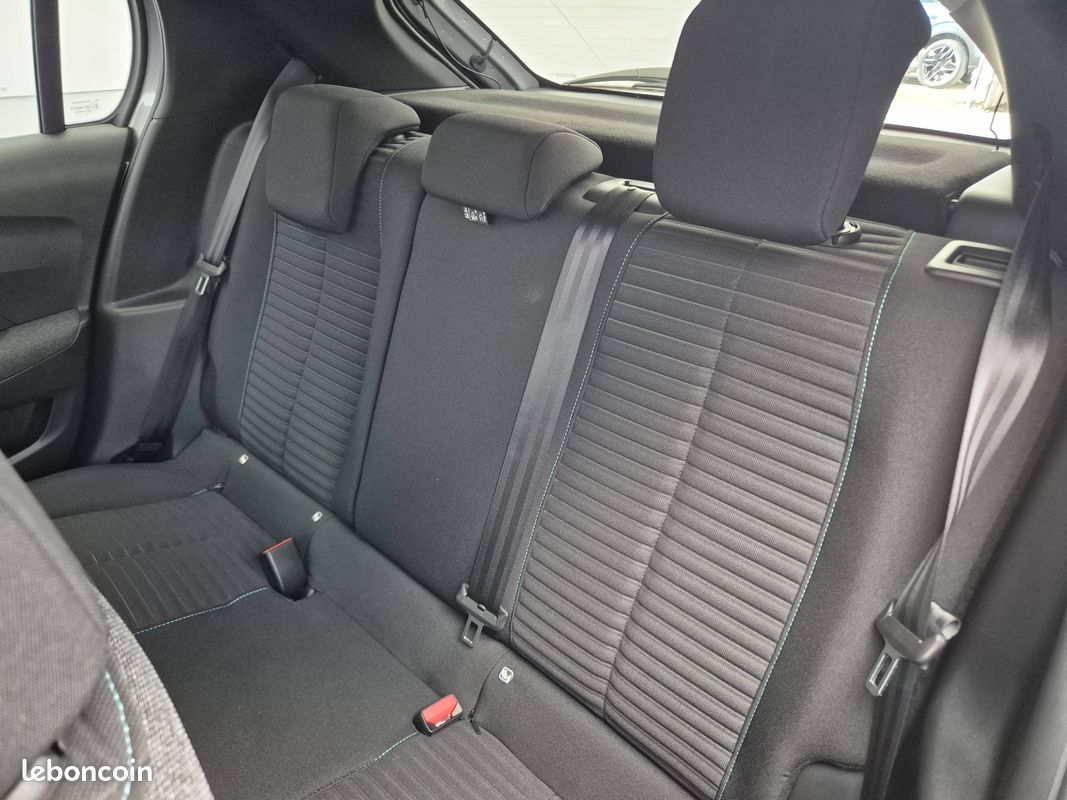 PEUGEOT 208 PureTech 100 S&S BVM6 Style (image 10)