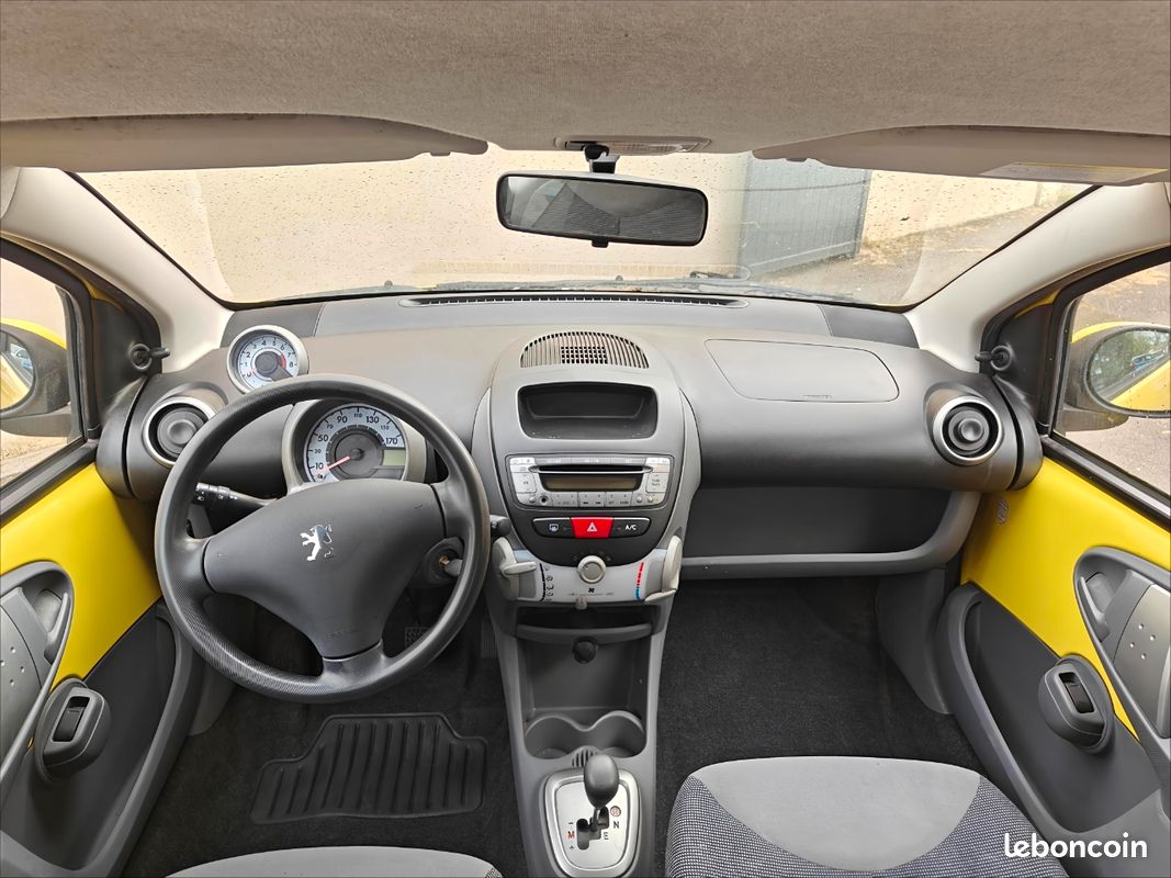 Peugeot 107 1.0 68cv automatique (image 5)