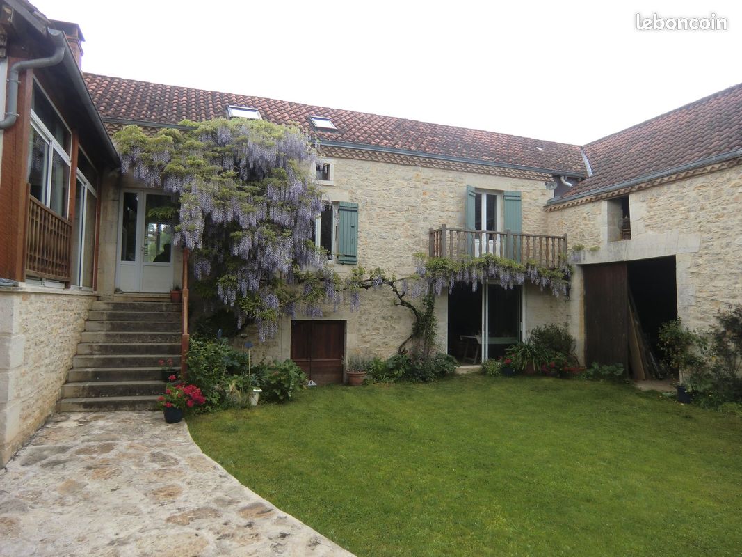 Maison 7 pièces 169 m² · à Cubjac-Auvézère-Val d'Ans · 169 m² · 330 000 €
