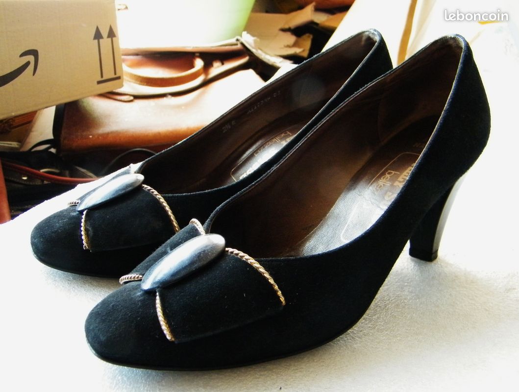 Chaussures à talon escarpins en cuir noir Bally Suisse (made in