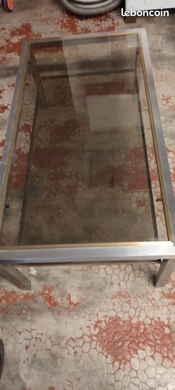 Table (image 3)